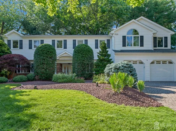4 Halifax Dr, Morganville, NJ 07751