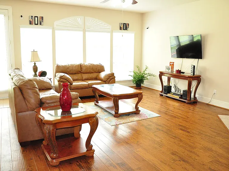 1312 Valley Vista Dr — Photo 8