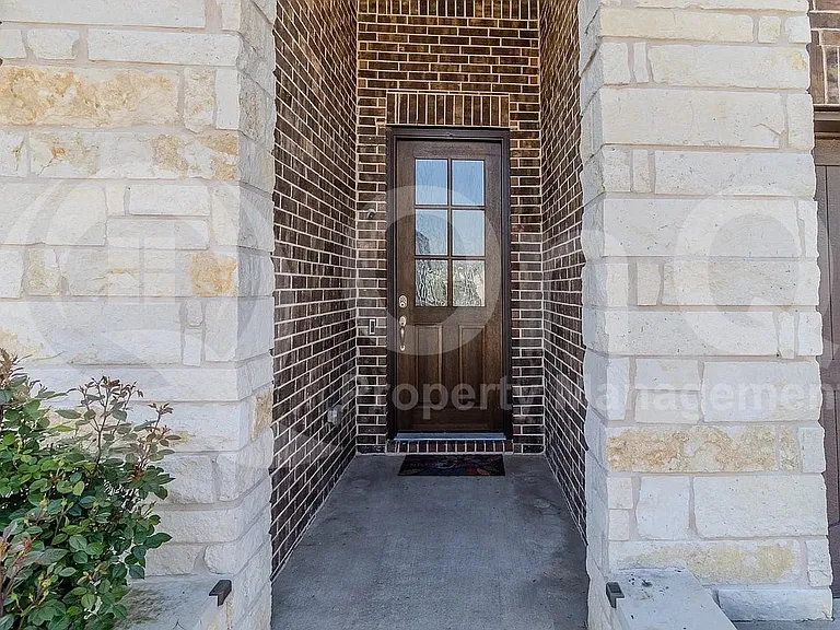 3215 Mattie Grey Ln — Photo 4