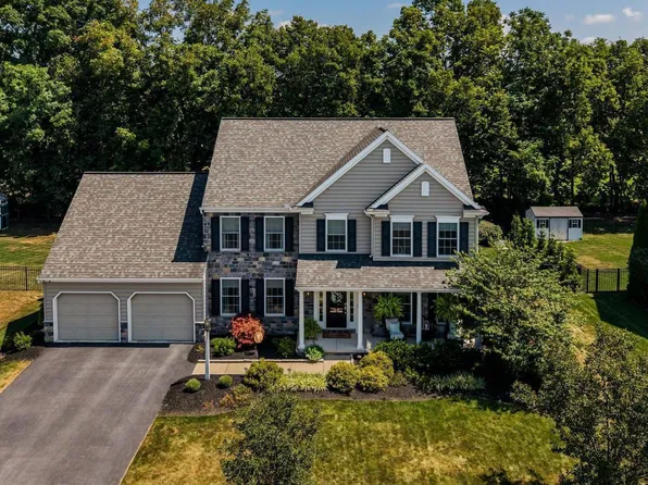 85 Hillside Rd, Mechanicsburg, PA 17050