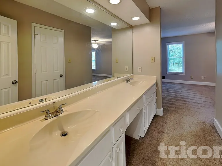 150 Tanglewood Dr — Photo 9