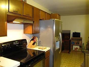 3rd image of 81 Holiday Ln