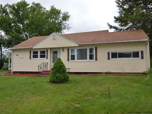 76 Watson Ln, Kingston, NY 12401