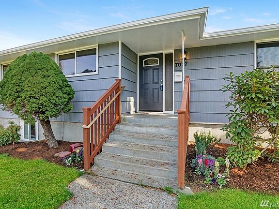 3rd image of 7027 Tacoma Ave S
