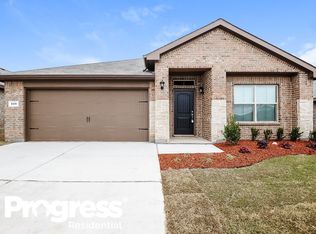 909 Walls Blvd, Crowley, TX 76036