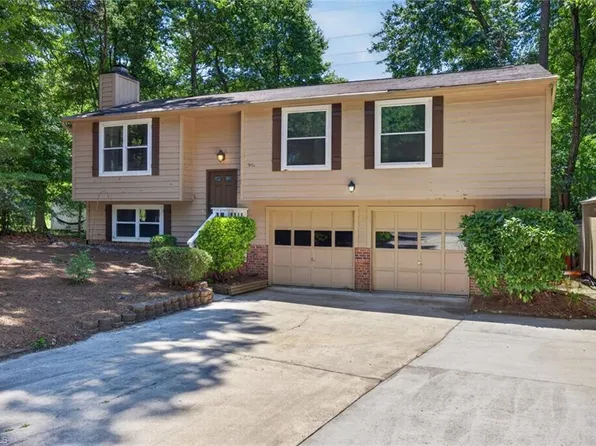 1109 Century Park Ave, Kernersville, NC 27284