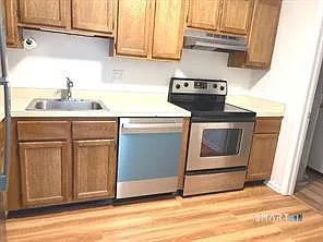 25 Padanaram Rd #76 — Photo 6