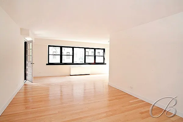 Sold by Bellmarc Realty | media 5