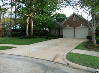 16623 Shadow Path Dr, Houston, TX 77059