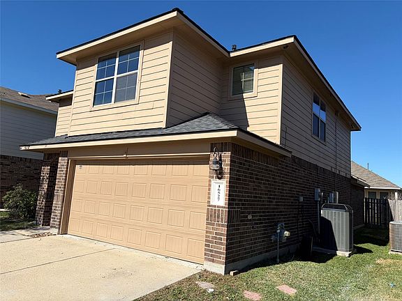 2nd image of 16527 Silla Ridge Ct