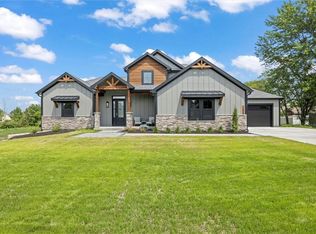 17800 169th St, Basehor, KS 66007