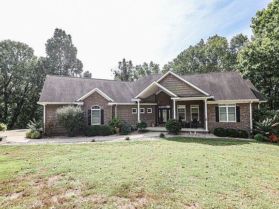 2nd image of 178 Primrose Ln