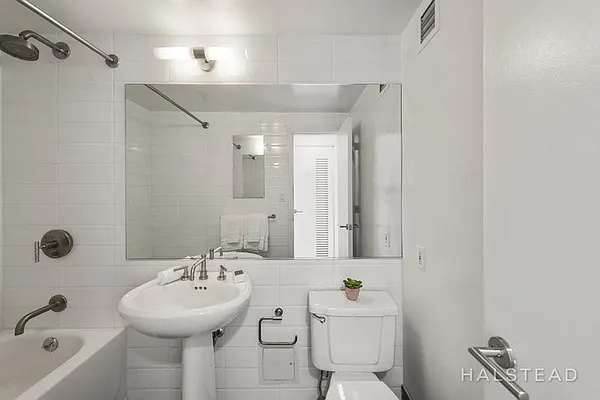 Sold by Halstead Real Estate | media 8