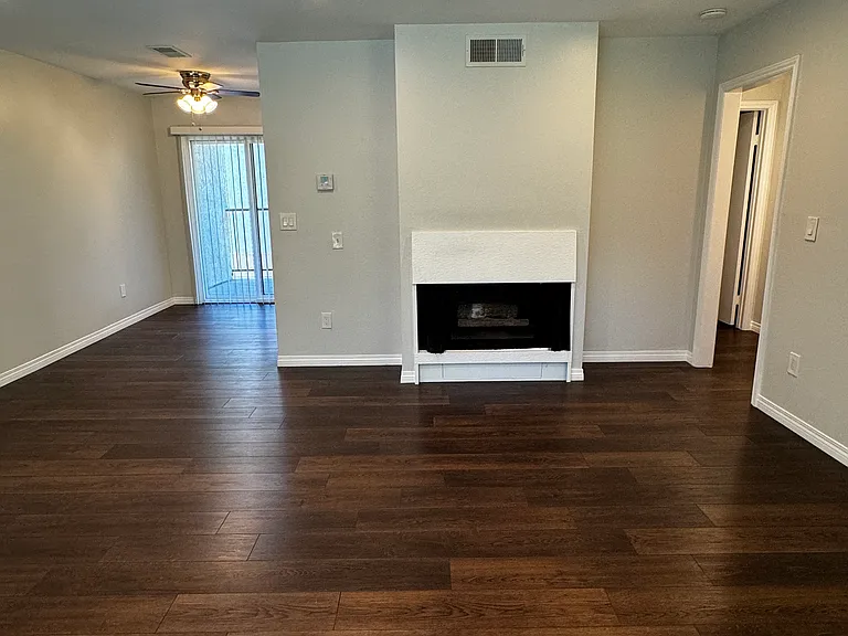 400 S Flower St #180 — Photo 9