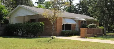 3600 Forest Glen Dr — Photo 2