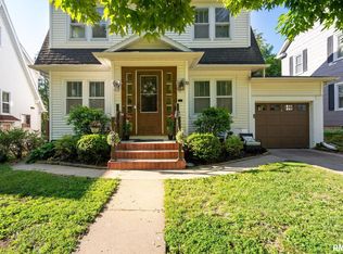 1530 Douglas St, Dubuque, IA 52001