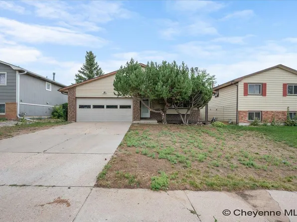 816 Gardenia Dr, Cheyenne, WY 82009