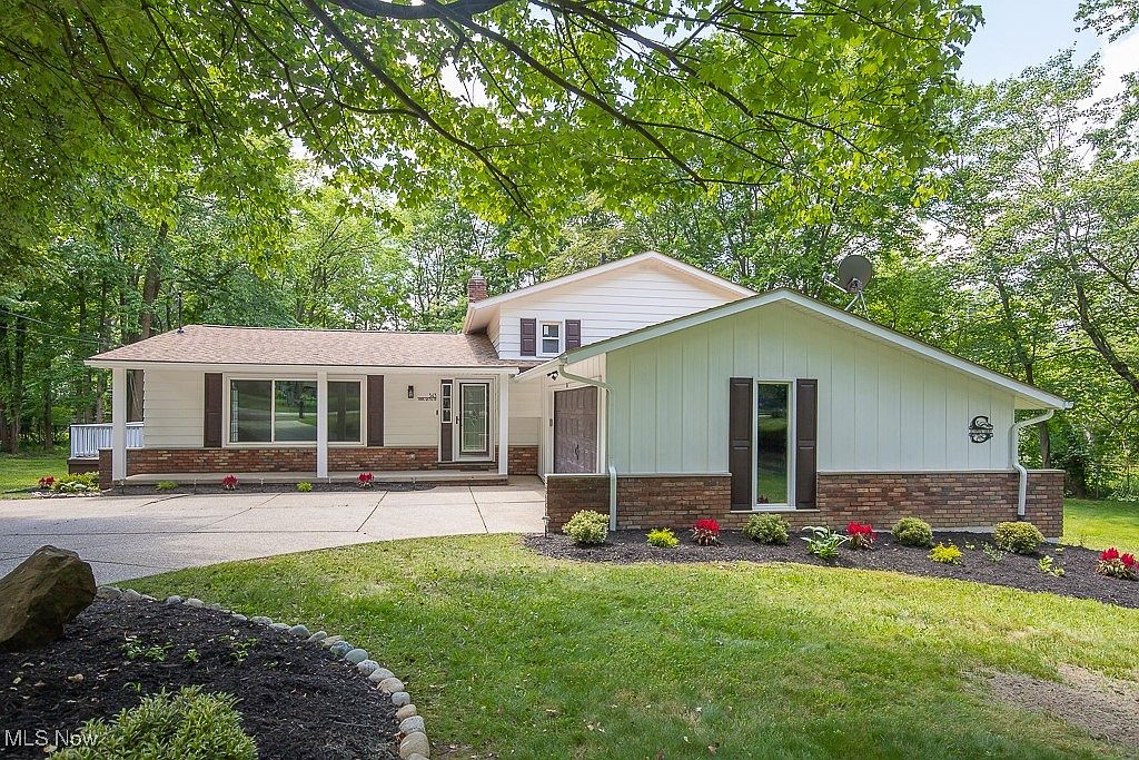 343 Spring Grove Dr, Tallmadge, OH 44278 | Zillow