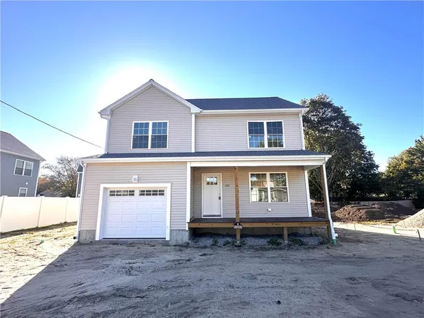 2011 Warwick Ave, Warwick, RI 02889
