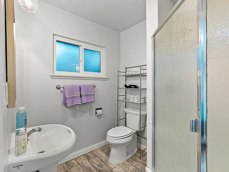 Everything you need for comfort _ a fully stocked bathroom, ready to unwind.