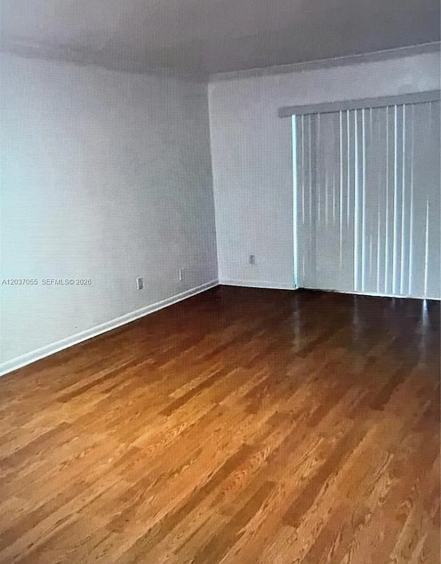Country Lane Condo #2 — Photo 2