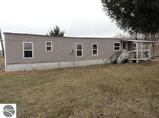 9157 N Brinton Rd, Lake, MI 48632