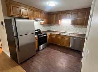 2 Eric Pl APT 2, North Providence, RI 02911