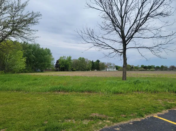 W Fawn River Rd, Sturgis, MI 49091