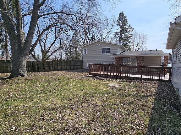 2nd image of 18570 W Pamela Pl