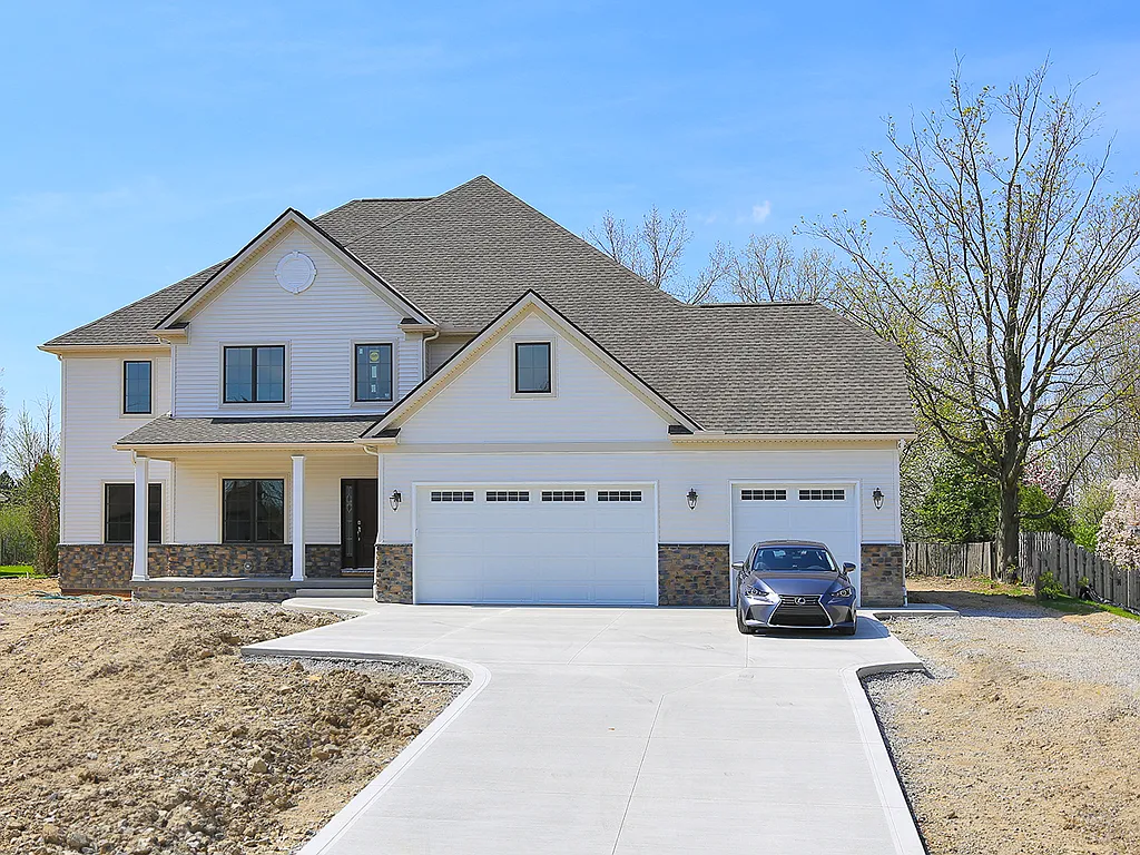 25488 Bryden Rd photo 1