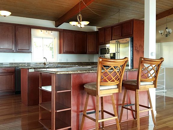 Granite Islands & Counters.