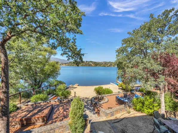 19191 North Shore Court, Hidden Valley Lake, CA 95467