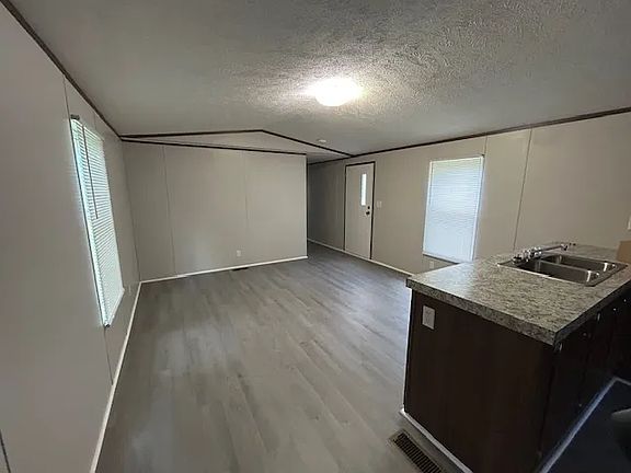 5th image of 103 Primrose Ln #103PRI