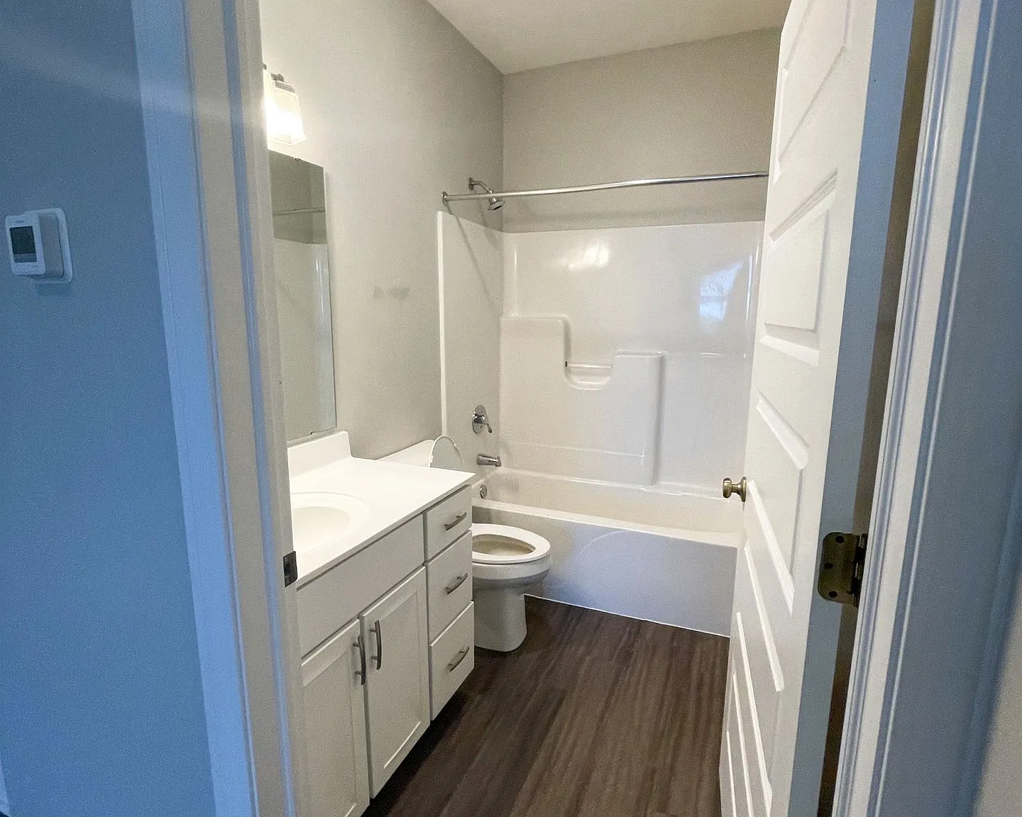Emhardt Apartments — Photo 3