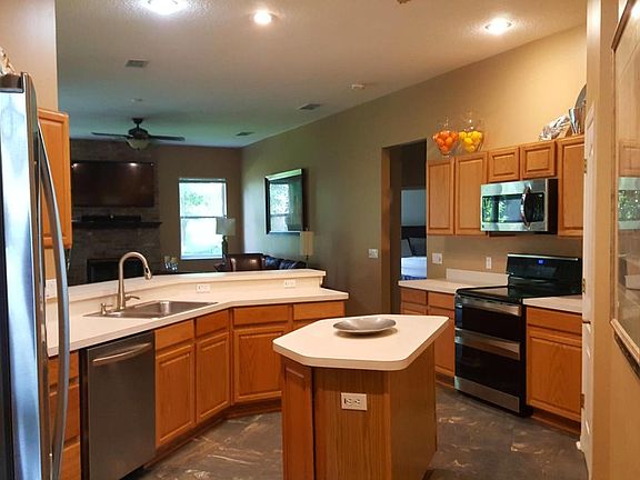 4th image of 6837 Sylvan Woods Dr