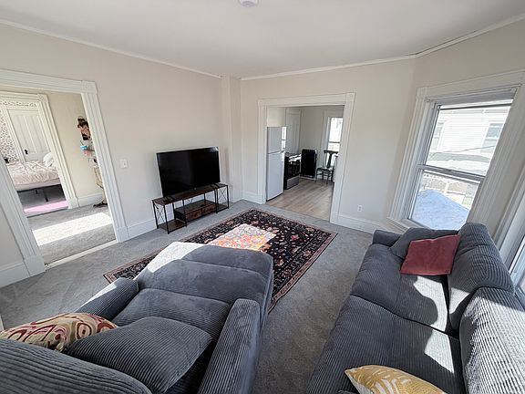 2nd image of 16 Parkview Ave #2