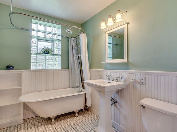 5th image of 6208 S Woodlawn Ave #1S