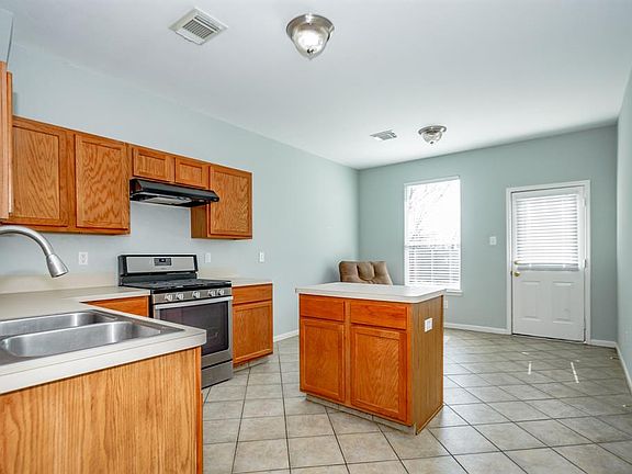 4th image of 5502 McKinley Ct