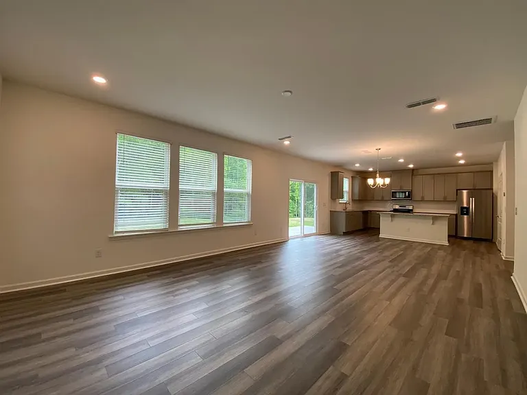 172 Potomac River St — Photo 14