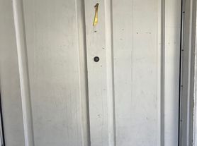 582 W 8th St, San Pedro, CA