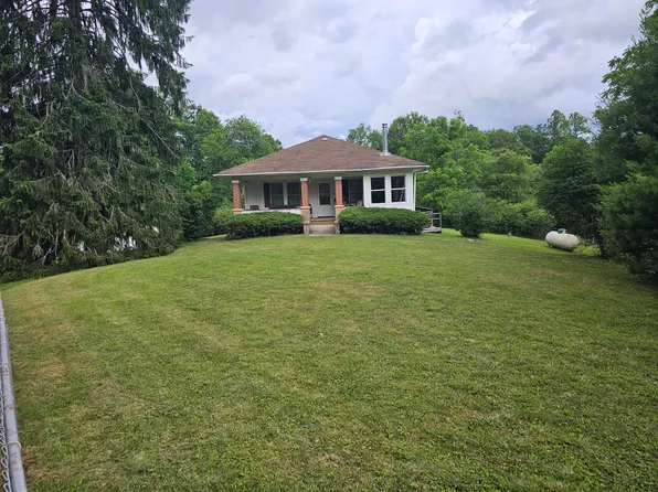 5203 Hump Mountain Rd, Meadow Bridge, WV 25976