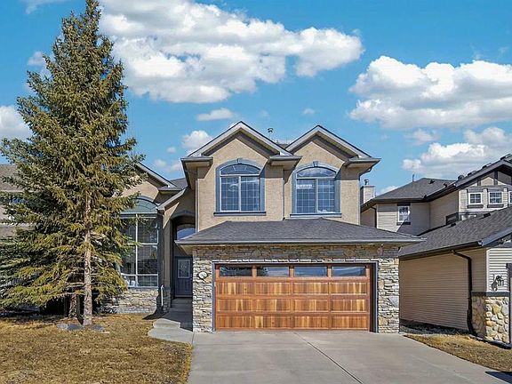 2nd image of 46 Discovery Ridge Rd SW