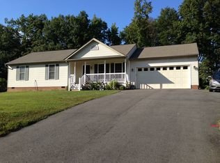 7605 Regency Glen Dr, Fredericksburg, VA 22407