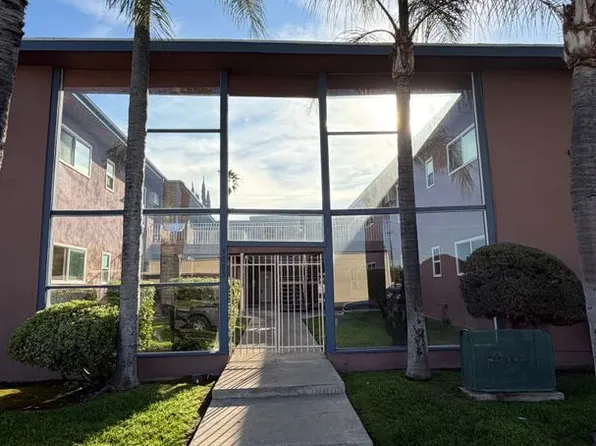 3083 N. E, 3083 N E St #4, San Bernardino, CA 92405