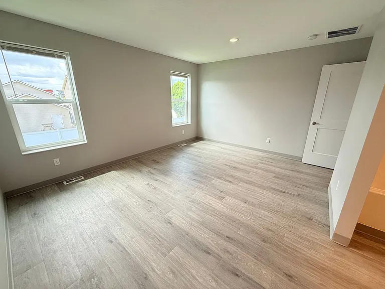 1501 - 1503 North Bell Street — Photo 39