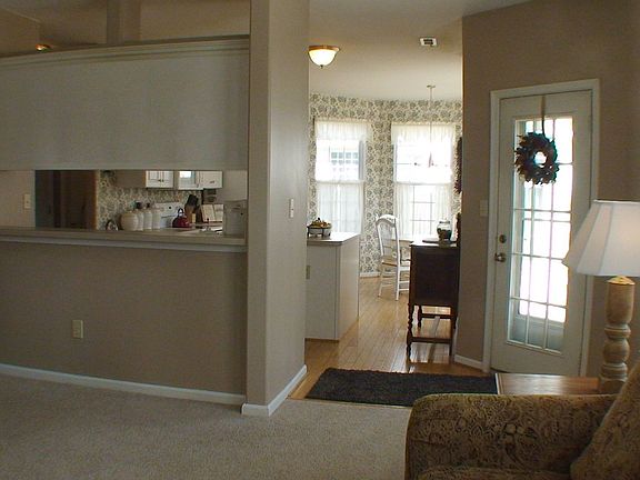 3rd image of 58 Sherry Dell Dr