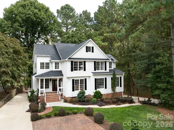 5619 Mountain Point Ln, Charlotte, NC 28216