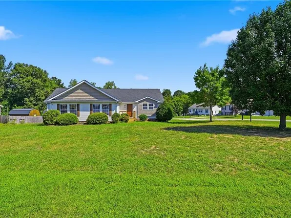5499 Hitching Post Dr, Gibsonville, NC 27249