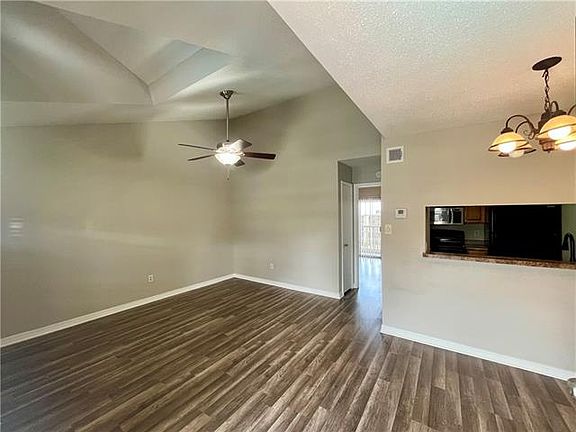 3rd image of 2330 Edenborn Ave APT 319