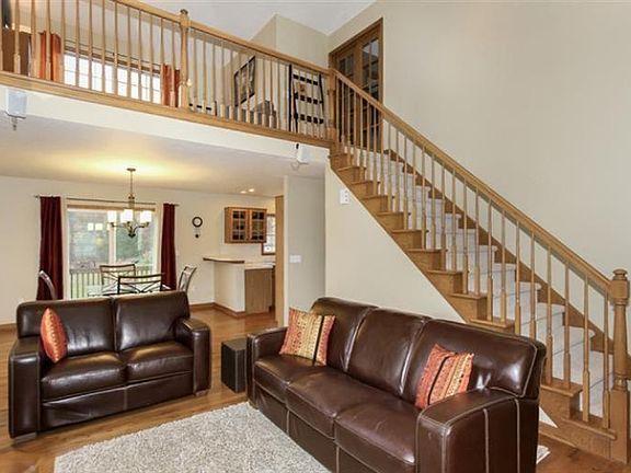 4th image of 3389 Bennington Dr